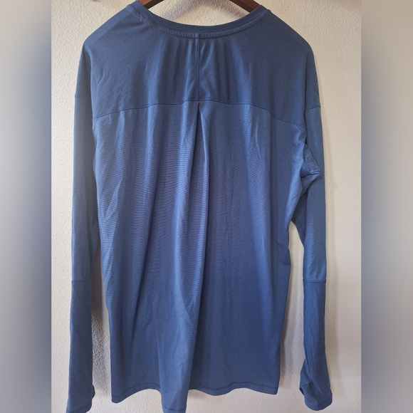 The North Face Womens Long Sleeve Blue Base Layer Outdoor Hiking Size M/L - Picture 6 of 7